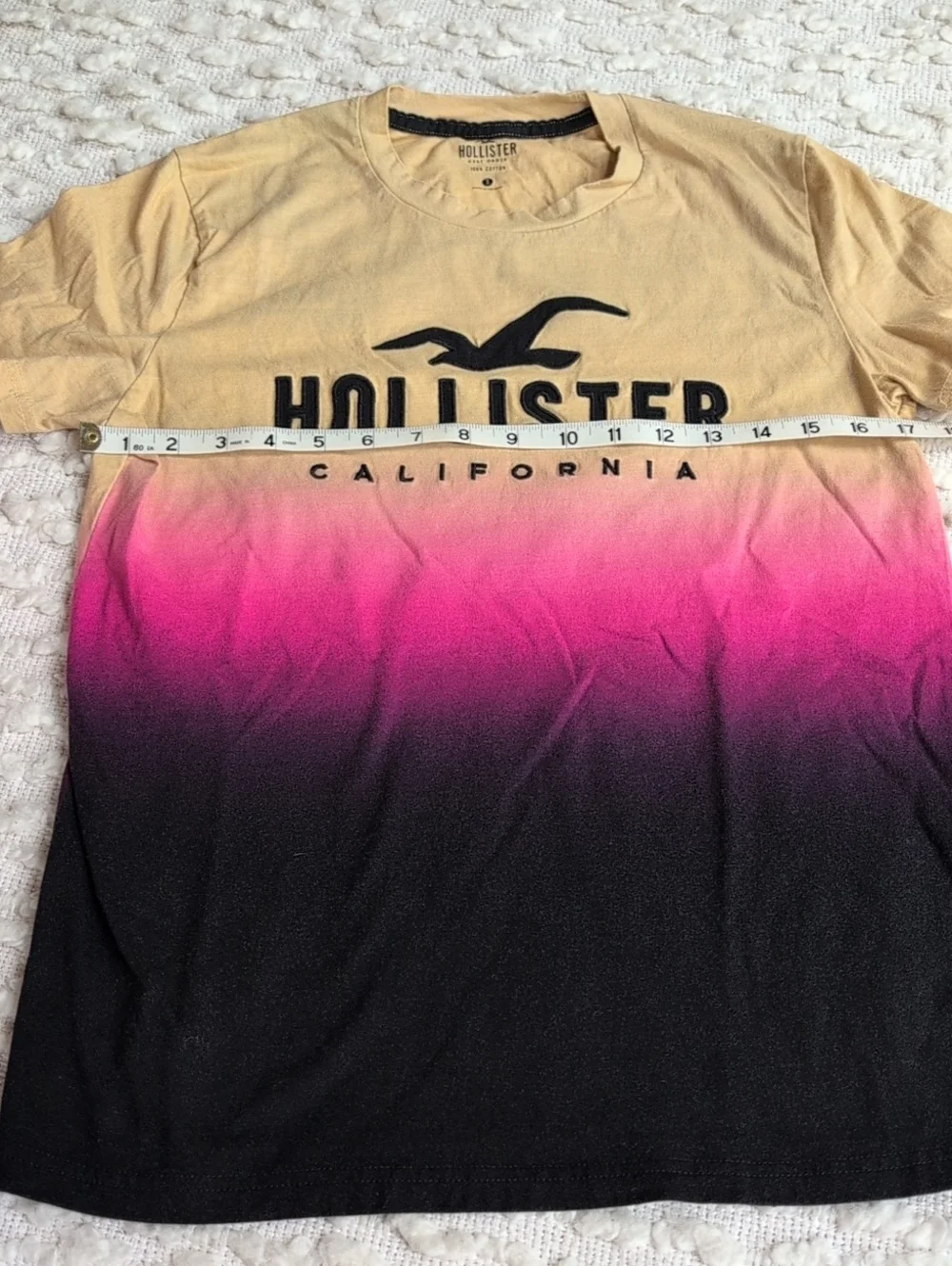 Hollister Kids Gradient Pink Tan Logo Tee Small Short Sleeve